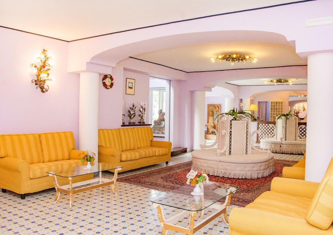 Hotel Gran Paradiso Ischia Exteriör bild
